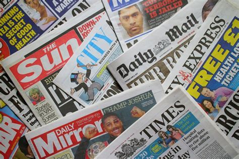  Zeitungsjagen: Eine Geschichte der British Press: Eine kritische Reflexion über den Wandel der Medienlandschaft